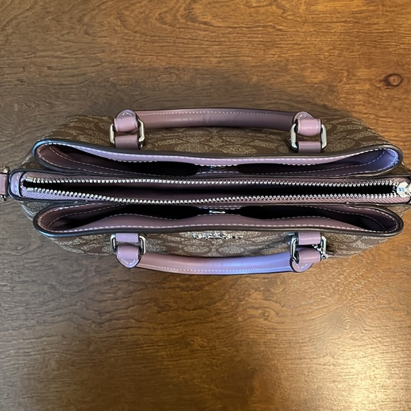 Lavender and tan Coach purse. New in perfect condition - Picture 2 of 8